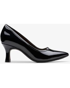 Clarks Kataleyna West Pat Shoes Patent Leather - Black