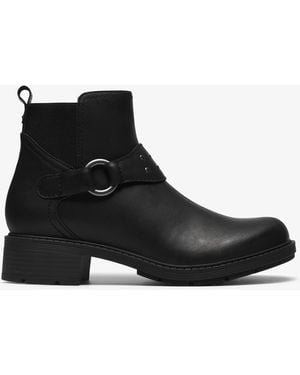 Clarks Hearth Stud Leather Boots - Black