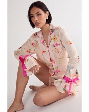 Nasty Gal Satin Conversational Contrast Tie Cuff Ruffle Pyjama Shorts Set - Pink