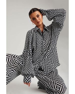 Urban Bliss Mono Plisse Shirt - Grey