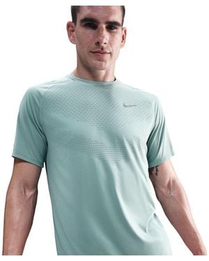 Nike Stride Crew Neck Short Sleeve Jersey Competition T-Shirt - Blue
