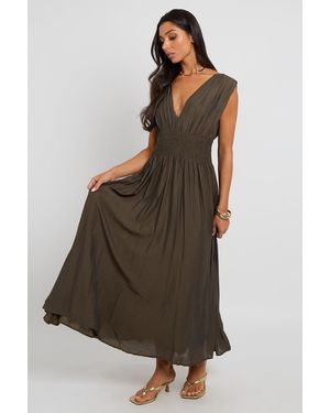 Urban Bliss Maxi Dress With Elasticated Waist - Brown