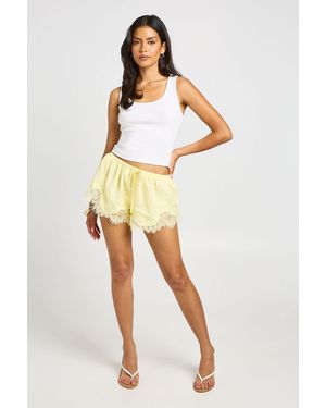 Boohoo Lace Trim Poplin Flippy Shorts - Yellow