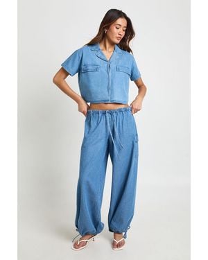 Boohoo Chambray Cropped Short Sleeve Shirt - Blue