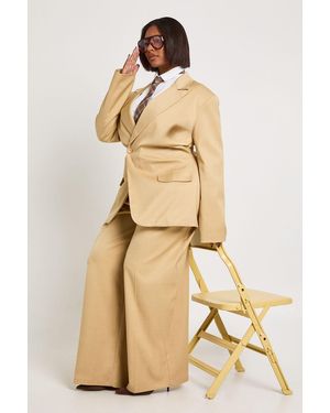 Boohoo Plus Pleat Front Trouser - Natural