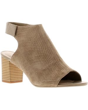 Clarks Deva Bell Shoes Nubuck - Black