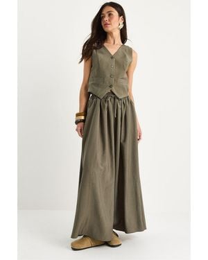 Bianco Lucci V-Neck Vest And Maxi Skirt Two-Piece Coord Set - Natural