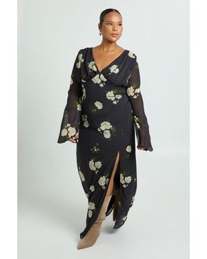 Boohoo Plus Floral Chiffon Plunge Maxi Dress - Black