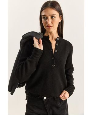 Bianco Lucci Relaxed Fit Button Collar Knit Jumper - Black