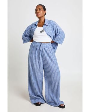 Boohoo Plus Stripe Wide Leg Trouser - Blue