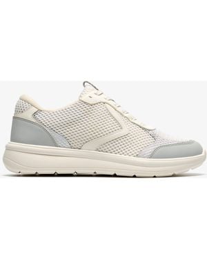 Clarks Ezrinn Tie/ Trainers - White