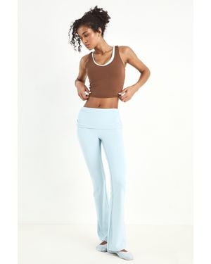 DSGN Studio Sculpt Fold Over Waist Flared Legging - White