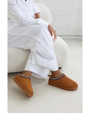 Where's That From Wheres 'Felinia' Embroidery Detail Slip On Ankle Boots - White