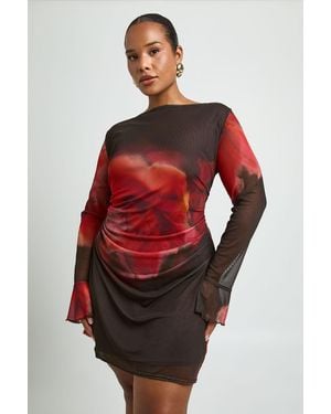 Boohoo Plus Large Floral Ruched Mini Shift Dress - Red