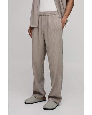 BoohooMAN Relaxed Fit Irregular Pleat Texture Trousers - Grey