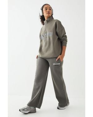 DSGN Studio Petite Applique Straight Leg Jogger - Green