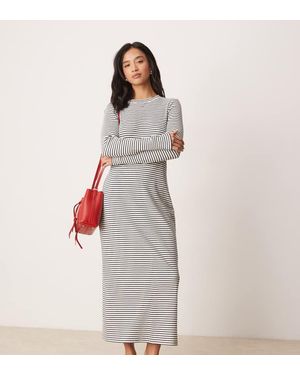 Nobody's Child Petite Nobody's Ribbed Column Maxi Dress - White