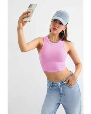Hiccup Basic Woven Crew-Neck Tank Top - Pink