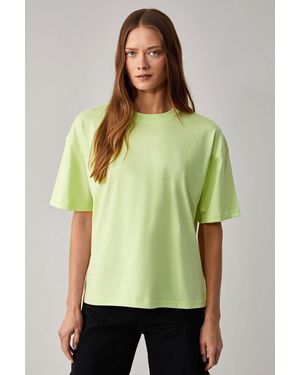Grimelange Relaxed Crew Neck Slit T-Shirt - Green