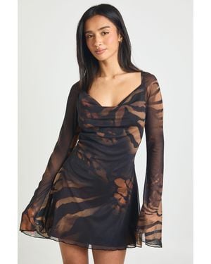 Boohoo Petite Animal Long Sleeve Skater Dress - Black