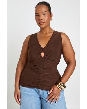 Boohoo Plus Keyhole Ruched Detail Strappy Top - Brown