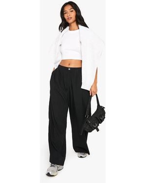 Boohoo Petite Low Rise Straight Leg Trousers - White