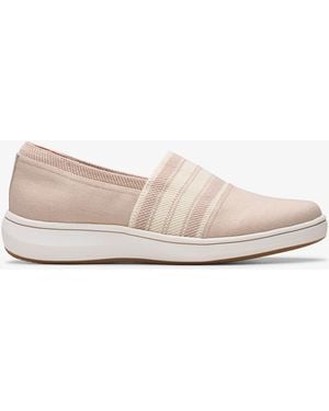 Clarks Brinkleyskymst Sand Shoes - White