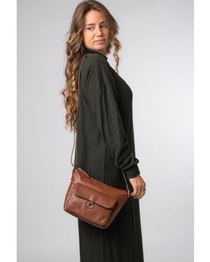 Pure Luxuries 'Laura' Caramel Leather Cross Body Bag - Brown