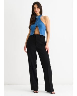Gini London Stofblauwe Geweven Top Met Hoge Hals Gesp