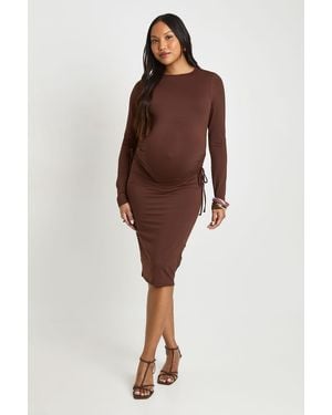 Boohoo Maternity Ruched Side Midi Dress - Brown