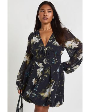 Boohoo Plus Dark Floral Puffball Hem Skater - Black