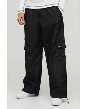BoohooMAN Parachute Nylon Carpenter Cargo Trousers - Black