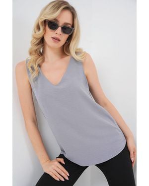 Bigdart Textured V-Neck Sleeveless Blouse - Purple