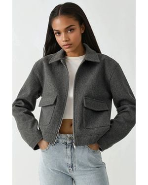 Hiccup Textured Crop Jacket With Zipper - Black