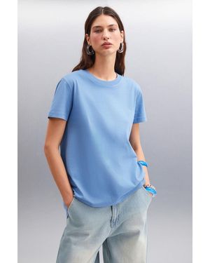 Grimelange Crew Neck Short Sleeve T-Shirt - Blue