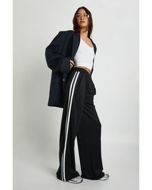 Boohoo Tall Tricot Side Stripe Tape Straight Leg Jogger - Blue