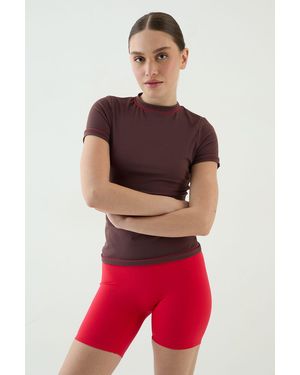 DSGN Studio Piping Detail Fitted Top - Red