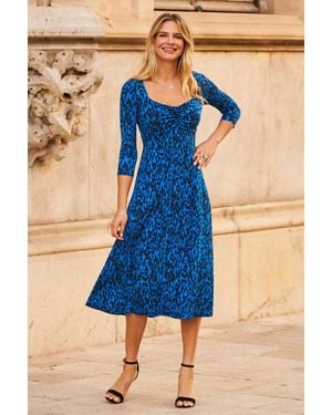 Sosandar Leopard Print Sweetheart Neckline Midi Dress - Blue