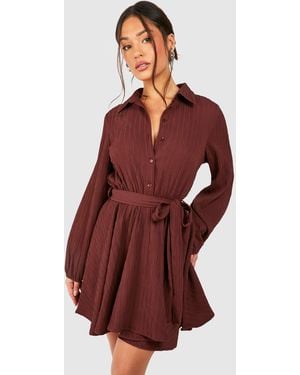Boohoo Petite Crinkle Skater Shirt Dress - Red