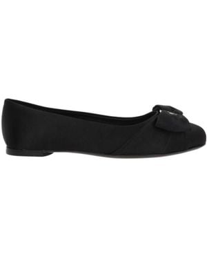 Ferragamo Varina Logo Ballet Shoes - Black