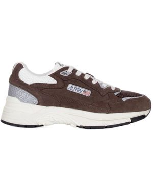 Autry Hyperway Panelled Trainers - Brown