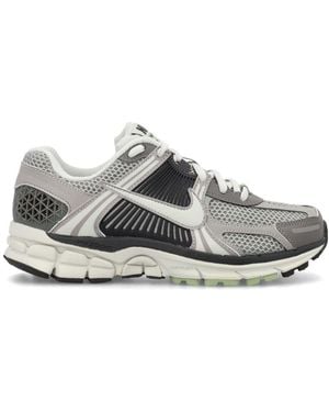 Nike Vomero 5 - Grey