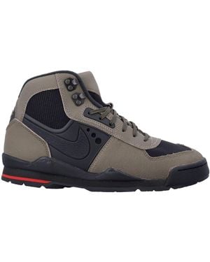 Nike Baltoro Lace-Up Trainers - Brown