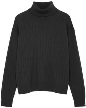 Eleventy Ribbed Turtleneck Knitwear - Black