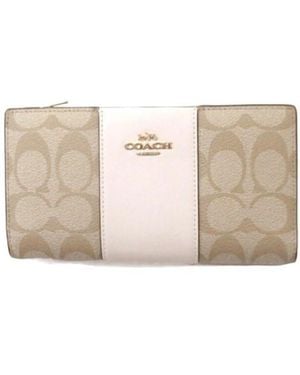 COACH Logo Wallet - Natural