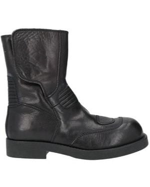 MM6 by Maison Margiela Simple Leather Ankle Boots - Black