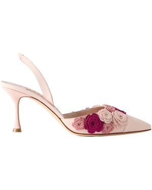 Manolo Blahnik Svemutasli 70 Embellished Crochet-Trimmed Leather Pumps - Pink