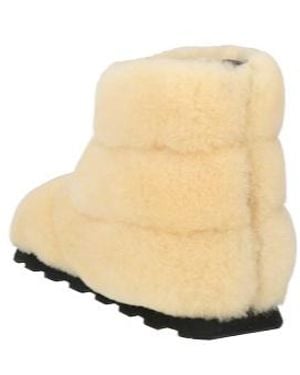 Jacquemus Minimalist Round-Toe Ankle Boots - Natural