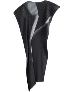 Issey Miyake Pleated Printed Maxi Skirt - Black