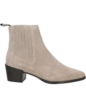 Rag & Bone Minimalist Versatile Chelsea Boots - White
